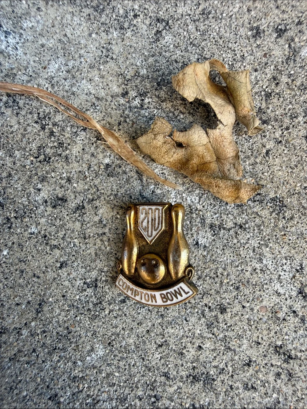 Compton Bowl Vintage Bowling Pin Badge - Gold Tone